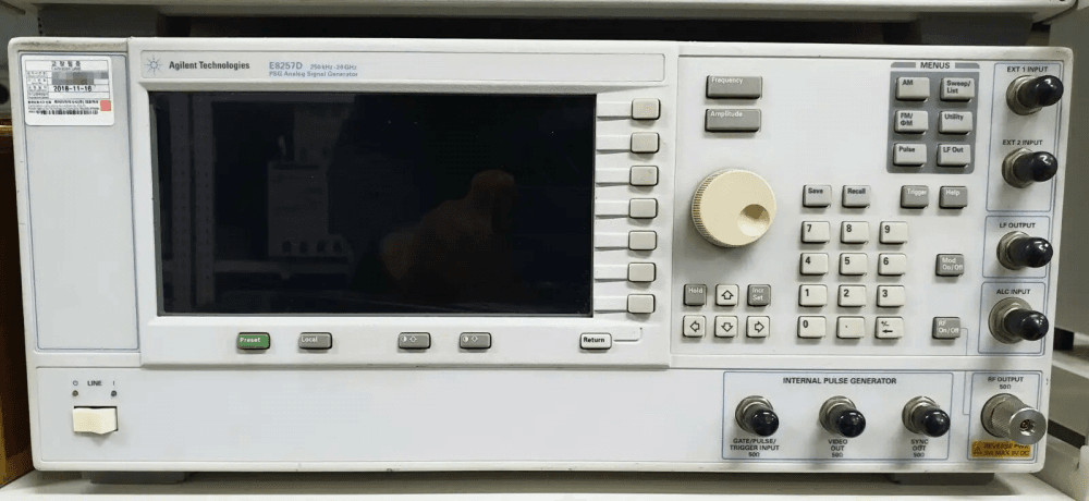 Keysight E8247C PSG CW信号发生器出租租赁维修E8247C信号发生器