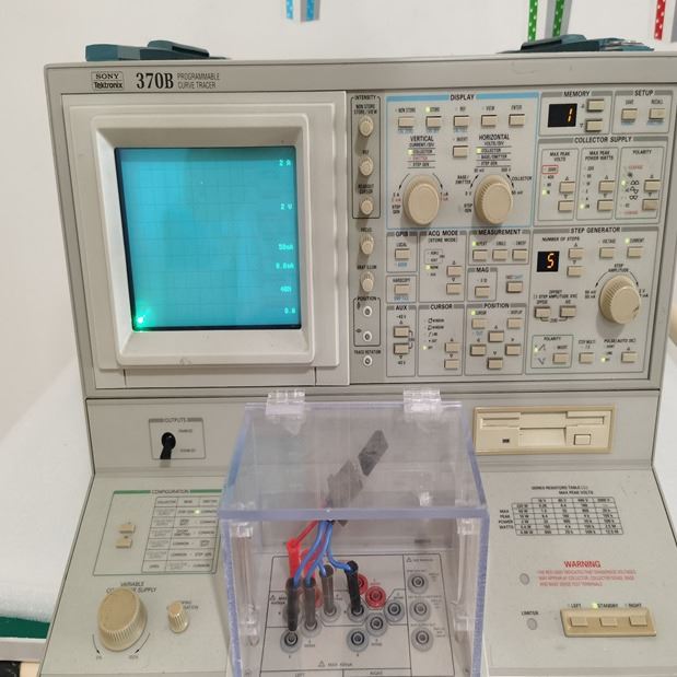 出售或回收370B晶体管图示仪Tektronix/泰克