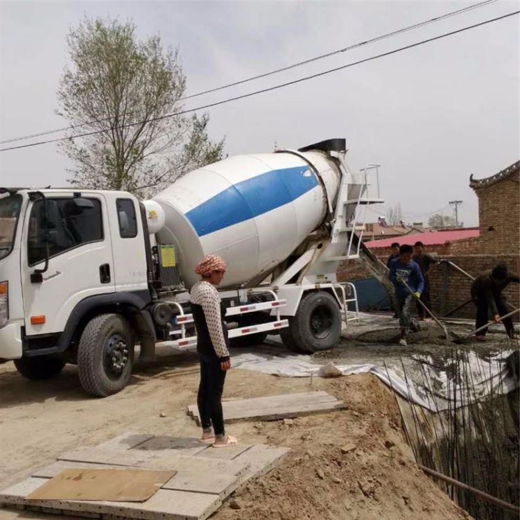 郑州宝基4方自上料搅拌车 混凝土搅拌运输车 自上料搅拌车 混凝土搅拌车