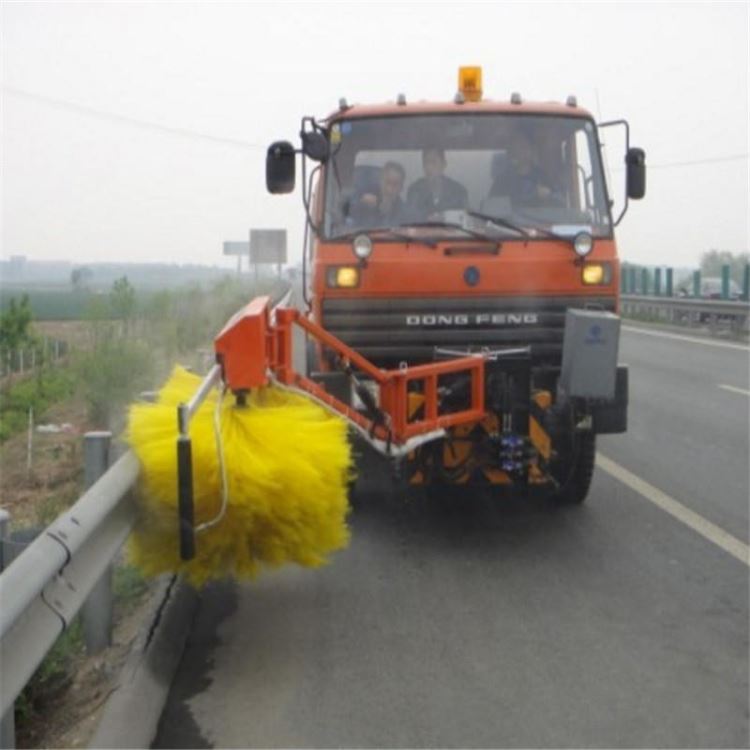 恒沃道路高压护栏清洗机 移动式隧道清洁车 城市防撞护栏清洗设备